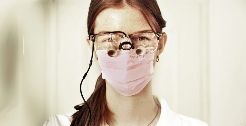 schneidezahn-ersetzen-koeln-2