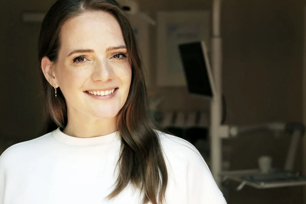 zahnersatz-koeln-aerztin