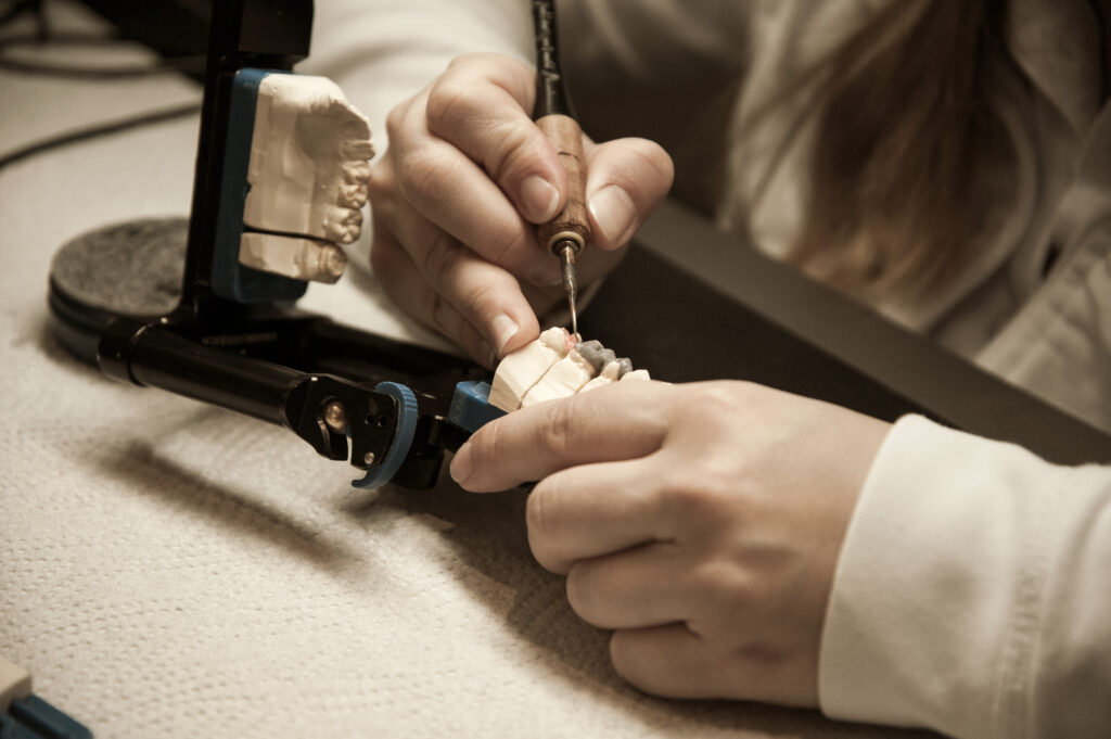 zahnsanierung-koeln-zahnlabor