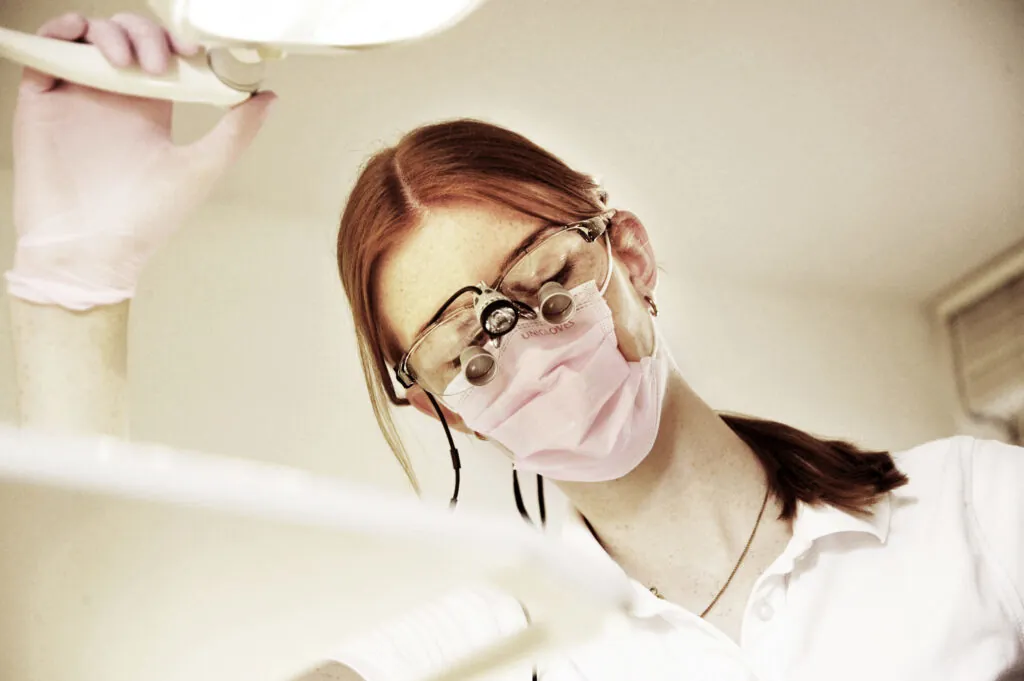 zahnzentrum-koeln-zahnaerztin